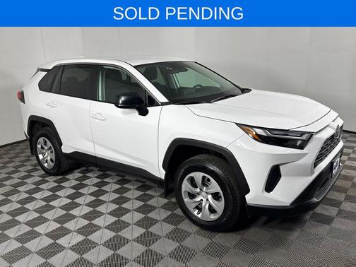 2023 Toyota RAV4 LE