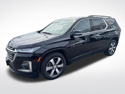 Mosaic Black Metallic 2023 Chevrolet Traverse LT Leather