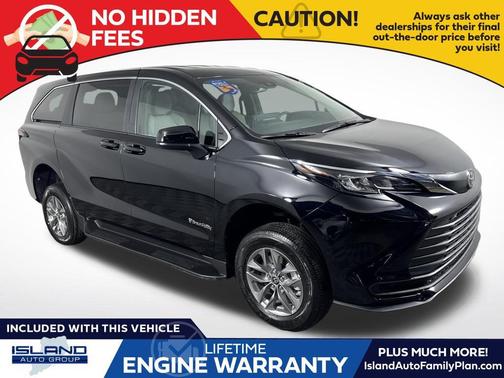 2026 Toyota Sienna LE