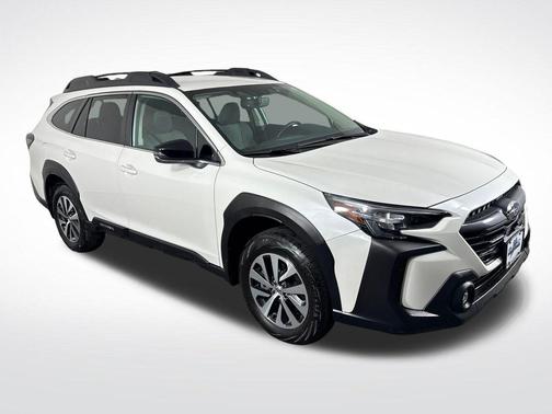 Crystal White Pearl 2023 Subaru Outback Premium