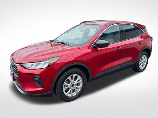 Rapid Red Metallic Tinted Clearcoat 2023 Ford Escape Active
