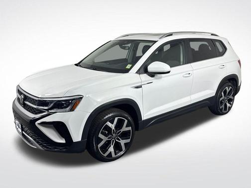 Pure White 2023 Volkswagen Taos 1.5T SEL