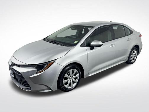 Classic Silver Metallic 2023 Toyota Corolla LE