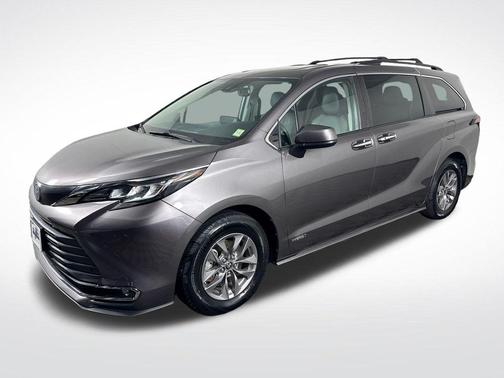 Predawn Gray Mica 2021 Toyota Sienna XLE