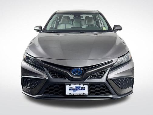 Predawn Gray Mica 2023 Toyota Camry SE