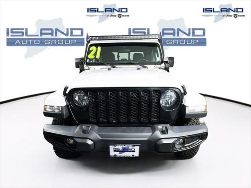 2021 Jeep Gladiator Willys 4x4