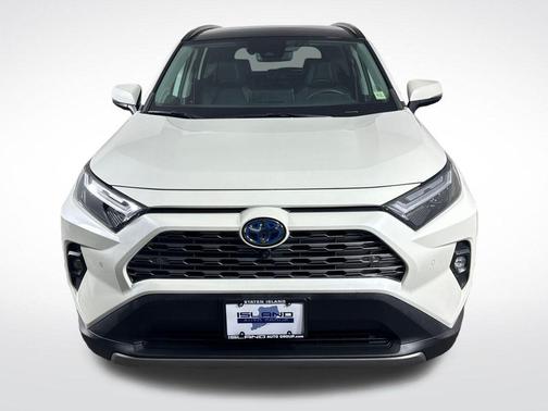 Blizzard Pearl 2022 Toyota RAV4 Hybrid Limited