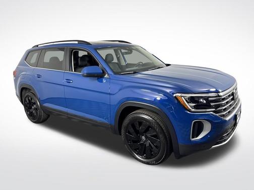 2025 Volkswagen Atlas 2.0T SE w/Technology 4MOTION