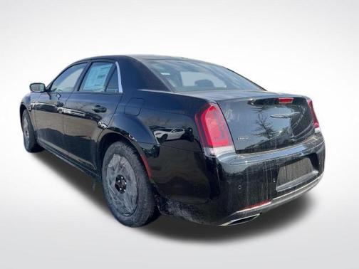 2023 Chrysler 300 Touring