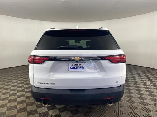 2022 Chevrolet Traverse LT Leather