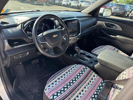 2022 Chevrolet Traverse LT Leather