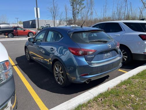 2018 Mazda Mazda3 Touring