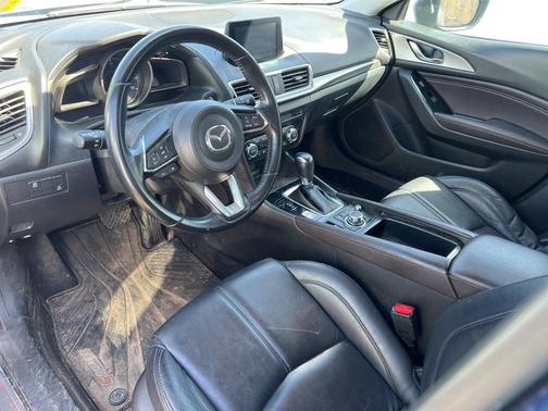 2018 Mazda Mazda3 Touring