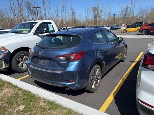 2018 Mazda Mazda3 Touring