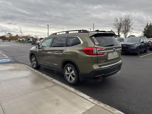 2023 Subaru Ascent Premium 7-Passenger