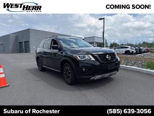 2020 Nissan Pathfinder SL