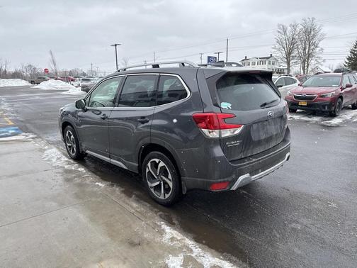 2023 Subaru Forester Touring