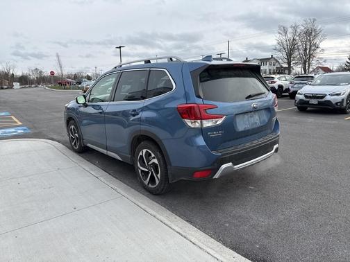 2022 Subaru Forester Touring