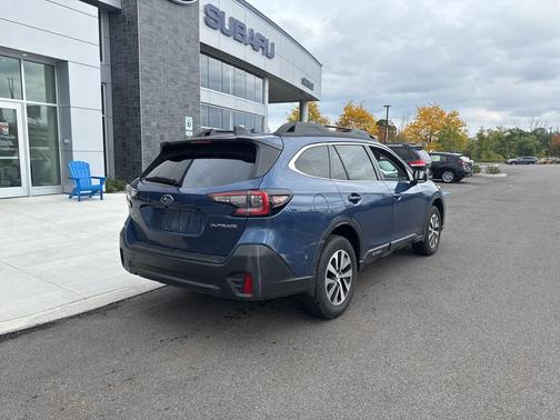 2022 Subaru Outback Premium