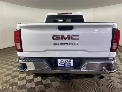 2024 GMC Sierra 2500 Pro