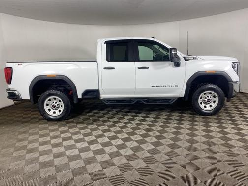 2024 GMC Sierra 2500 Pro