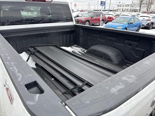 2024 GMC Sierra 2500 Pro