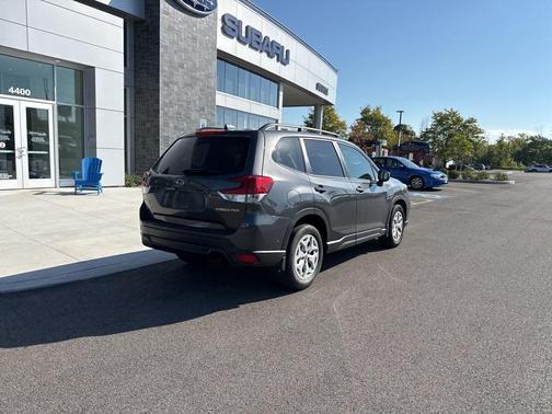 2020 Subaru Forester Base (CVT)