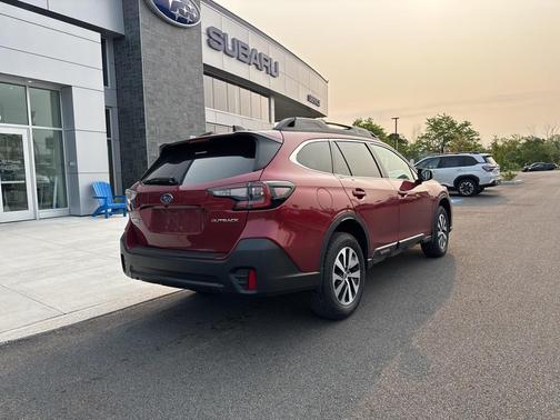 2022 Subaru Outback Premium