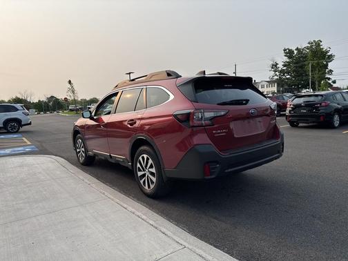 2022 Subaru Outback Premium