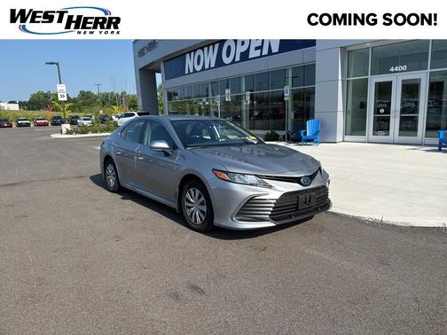 2023 Toyota Camry Hybrid LE
