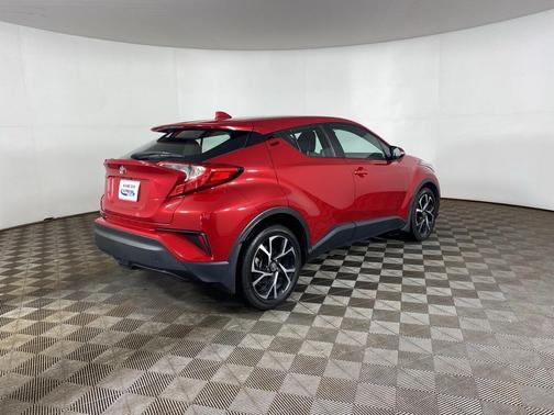 2021 Toyota C-HR XLE