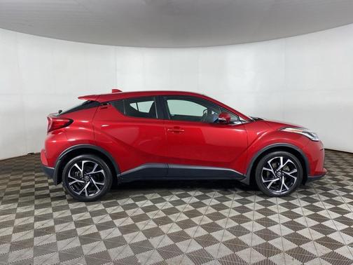 2021 Toyota C-HR XLE