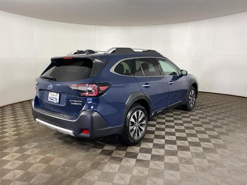 2025 Subaru Outback Touring XT