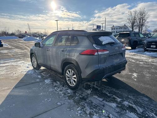 2023 Toyota Corolla Cross LE