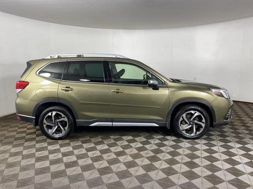 2022 Subaru Forester Touring