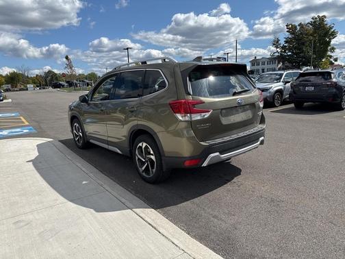 2022 Subaru Forester Touring