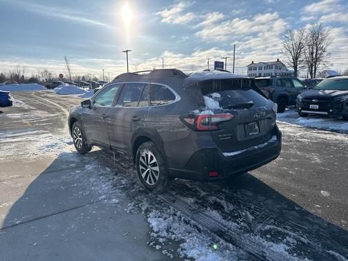 2025 Subaru Outback Premium