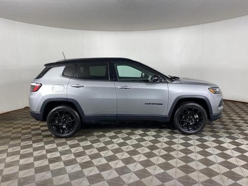 2022 Jeep Compass Altitude