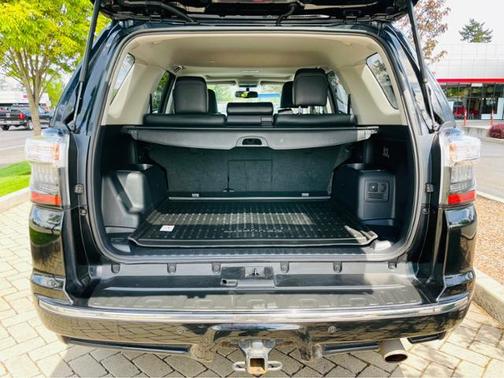 Photo 4 of 30 of 2016 Toyota 4Runner Limited