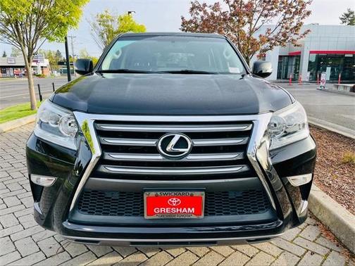 Photo 5 of 30 of 2017 Lexus GX 460 Base