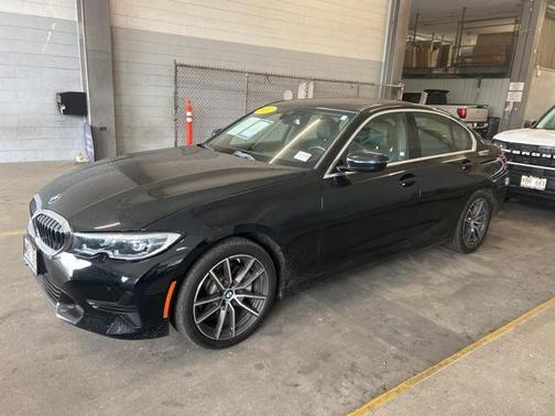 2022 BMW 330 330i