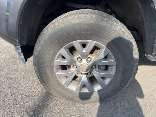 2016 Toyota Tacoma SR5