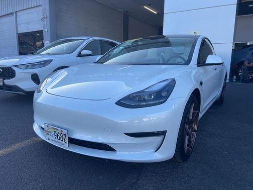 2022 Tesla Model 3 Long Range