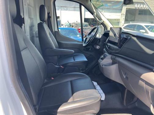 2022 Ford Transit-350 Base