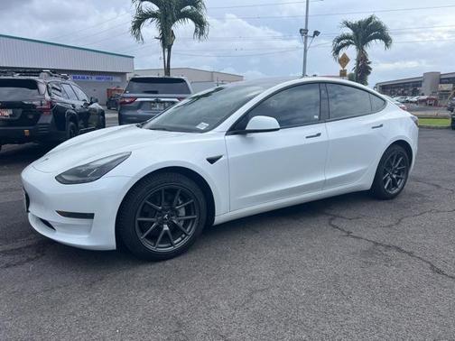 2023 Tesla Model 3 Standard Range