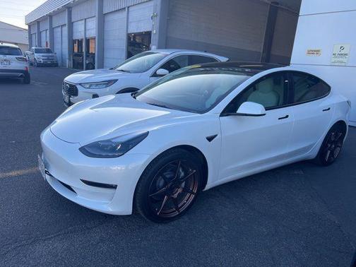2022 Tesla Model 3 Long Range