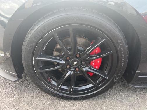 2014 Ford Mustang V6