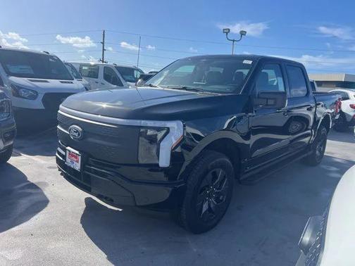 2025 Ford F-150 Lightning Flash