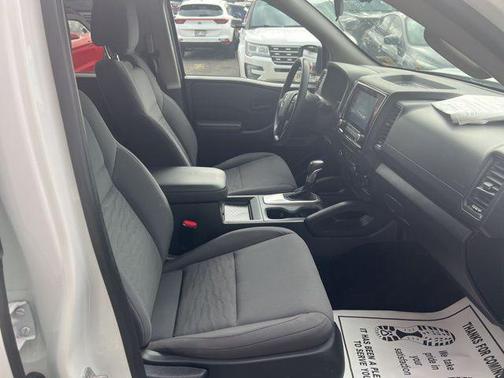 2023 Nissan Frontier S