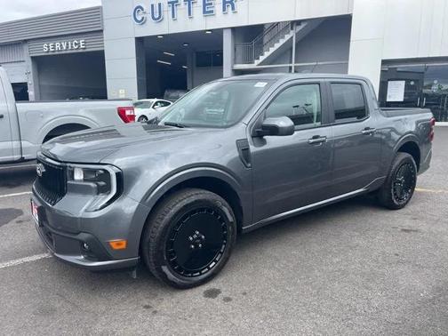 2025 Ford Maverick Lobo Standard
